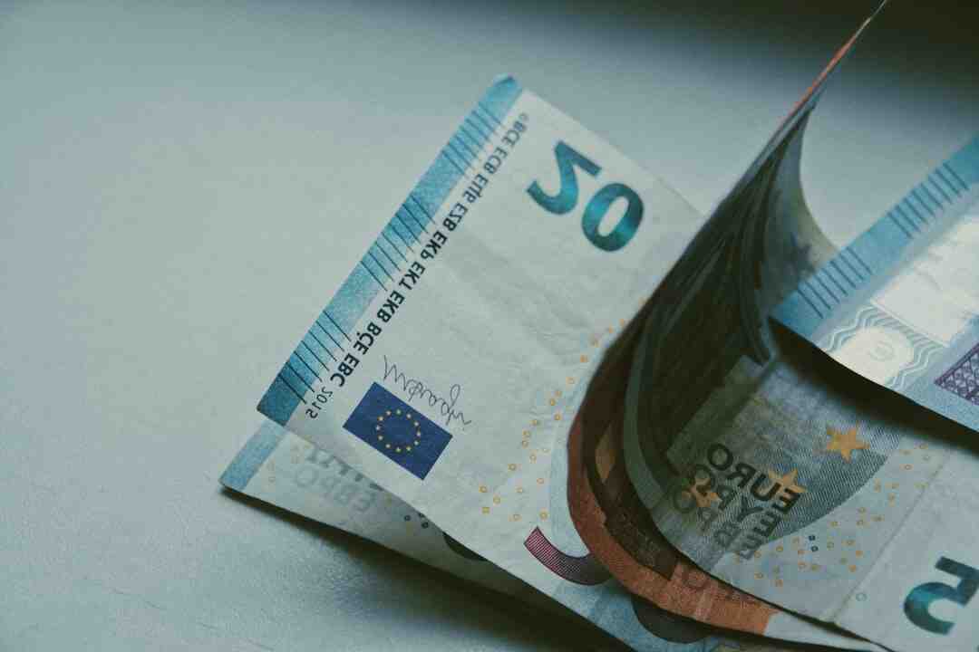 Comment vivre à découvert tous les mois ?