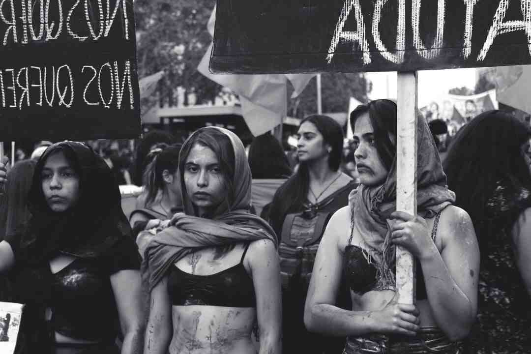 Quelle est l'origine des droits de la femme ?