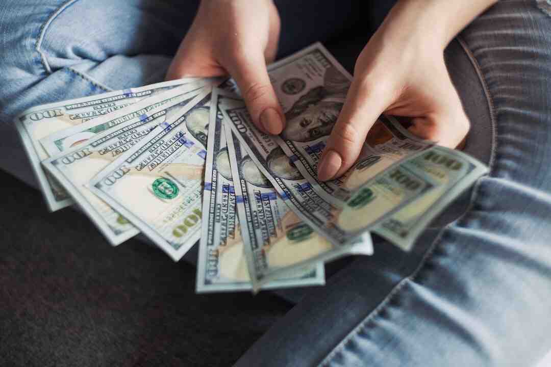 Quel salaire pour emprunter 24 000 euros ?