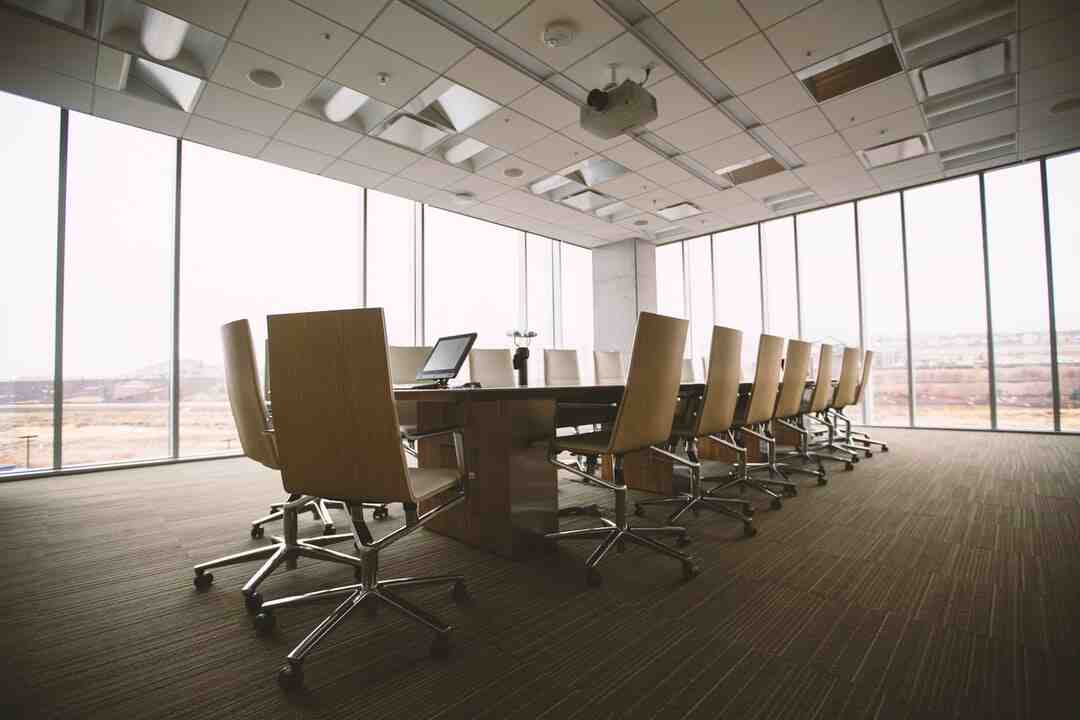Qui doit faire les travaux dans un local commercial ?